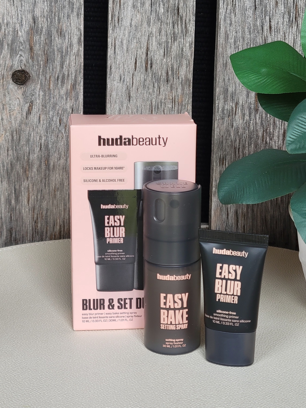 HUDA BEAUTY Easy Blur Primer & Easy Bake Setting Spray Duo - Pink, Black, Brown